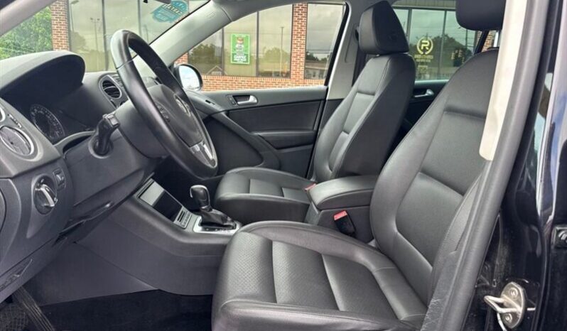 
								2015 Volkswagen Tiguan SE 4Motion full									