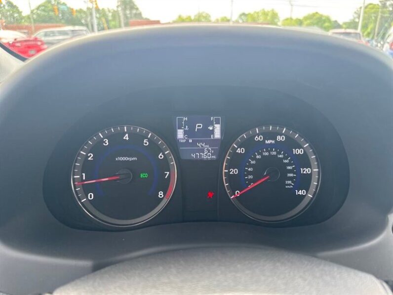 
								2017 Hyundai ACCENT SE full									