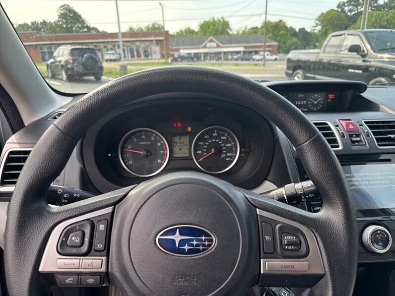 
								2017 Subaru Forester 2.5i Premium full									