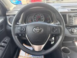
										2014 Toyota RAV4 XLE full									
