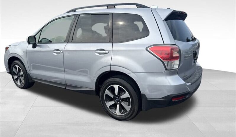 
								2017 Subaru Forester 2.5i Premium full									