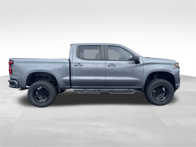 
								2019 Chevrolet Silverado 1500 RST full									
