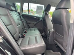 
										2015 Volkswagen Tiguan SE 4Motion full									