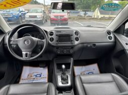 
										2015 Volkswagen Tiguan SE 4Motion full									