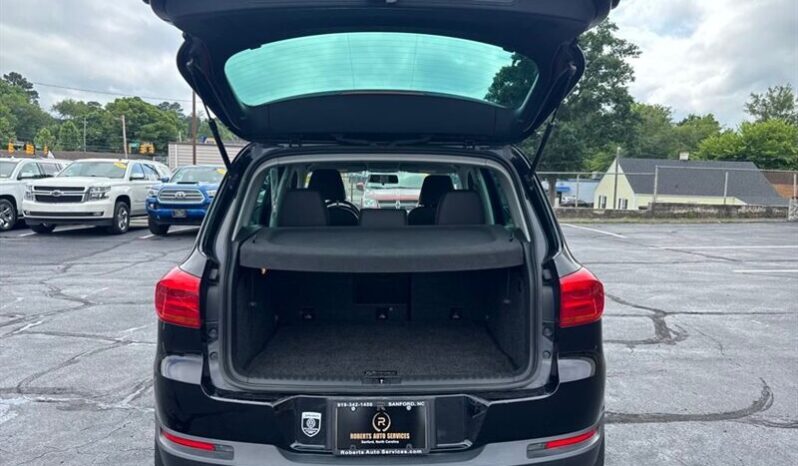
								2015 Volkswagen Tiguan SE 4Motion full									