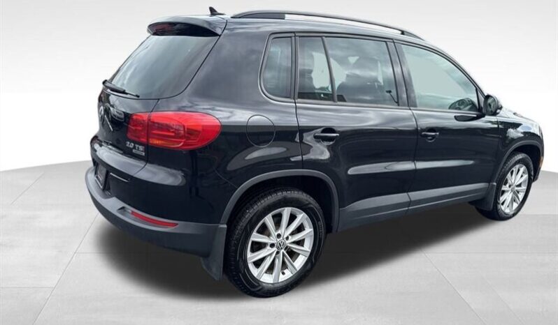 
								2015 Volkswagen Tiguan SE 4Motion full									