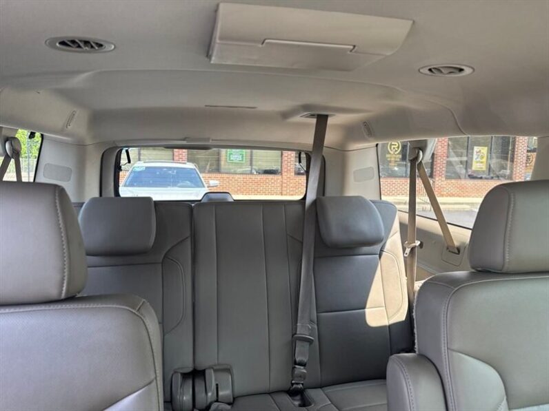 
								2016 Chevrolet Suburban LTZ full									