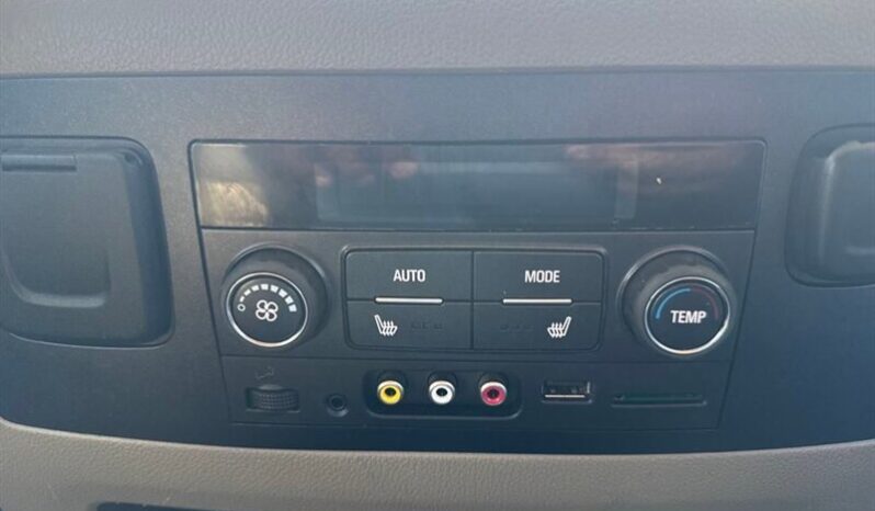 
								2016 Chevrolet Suburban LTZ full									