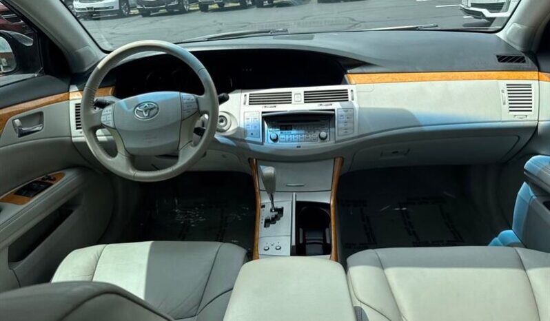 
								2006 Toyota Avalon XLS full									