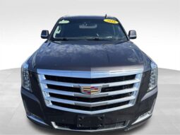 
										2016 Cadillac Escalade Luxury full									
