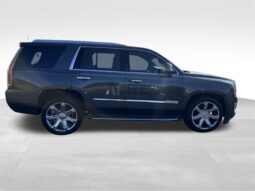 
										2016 Cadillac Escalade Luxury full									