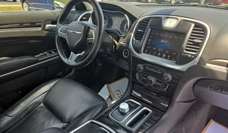
								2015 Chrysler 300 Limited full									