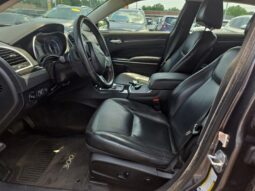 
										2015 Chrysler 300 Limited full									