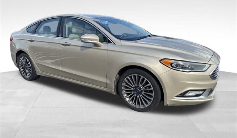 
								2017 Ford Fusion Titanium full									