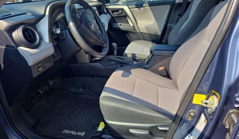 
								2014 Toyota RAV4 LE full									