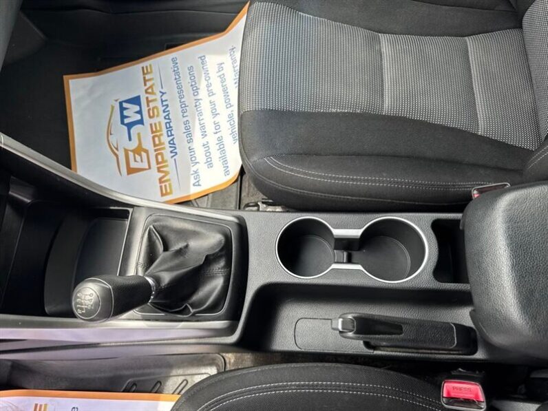 
								2014 Hyundai ELANTRA GT Base full									