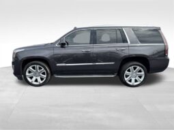 
										2016 Cadillac Escalade Luxury full									