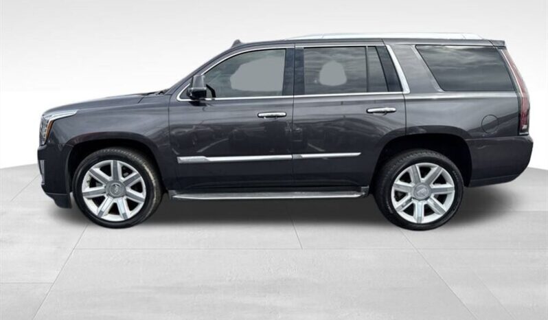 
								2016 Cadillac Escalade Luxury full									