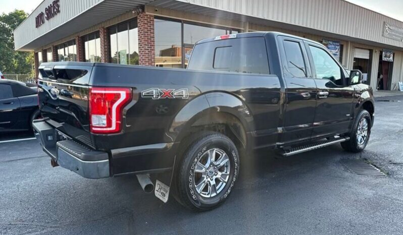 
								2015 Ford F-150 XLT full									