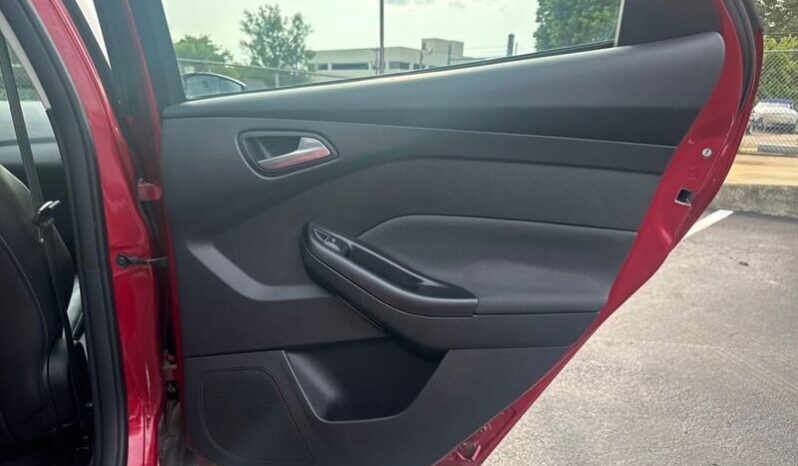 
								2012 Ford Focus SEL full									