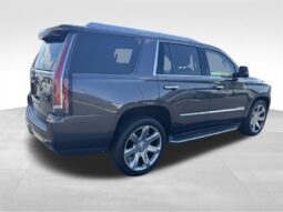 
										2016 Cadillac Escalade Luxury full									