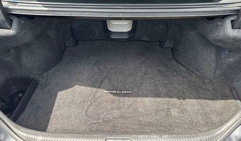 
								2006 Toyota Avalon XLS full									