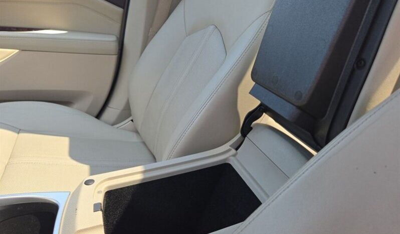 
								2014 Cadillac SRX Performance full									