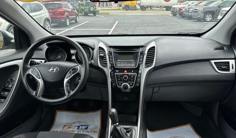 
								2014 Hyundai ELANTRA GT Base full									