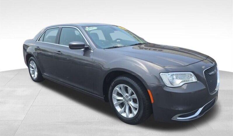 
								2015 Chrysler 300 Limited full									