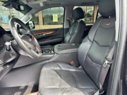 
										2016 Cadillac Escalade Luxury full									