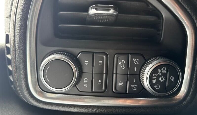 
								2019 GMC Sierra 1500 AT4 full									