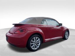 
										2013 Volkswagen Beetle Convertible 2.0 TDI full									