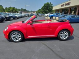 
										2013 Volkswagen Beetle Convertible 2.0 TDI full									