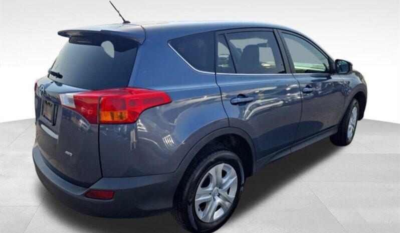 
								2014 Toyota RAV4 LE full									