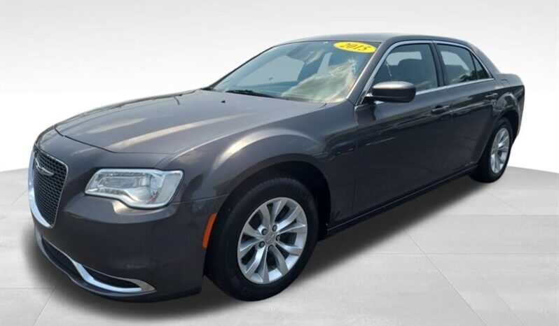
								2015 Chrysler 300 Limited full									