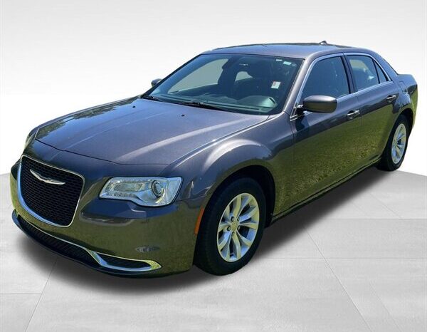 
								2015 Chrysler 300 Limited full									