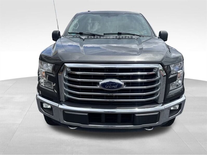 
								2016 Ford F-150 XLT full									