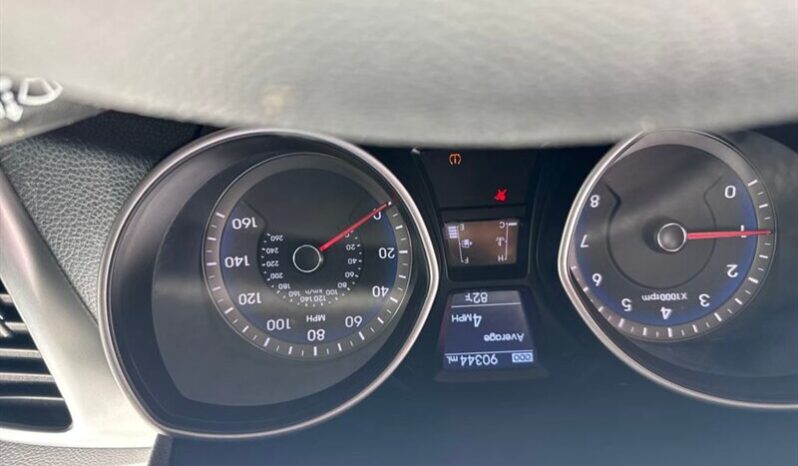 
								2014 Hyundai ELANTRA GT Base full									