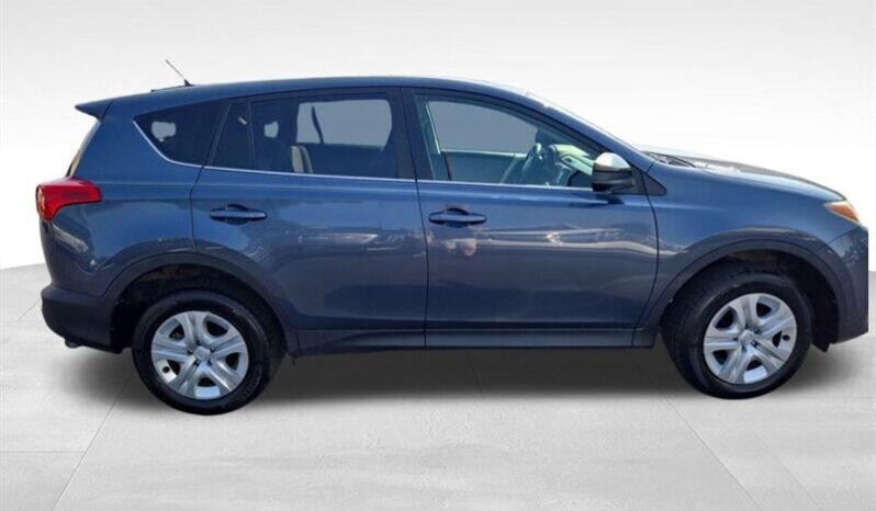 
								2014 Toyota RAV4 LE full									
