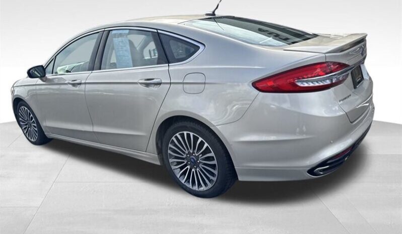
								2017 Ford Fusion Titanium full									