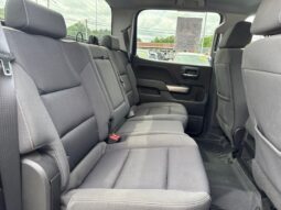 
										2018 Chevrolet Silverado 1500 LT LT1 full									
