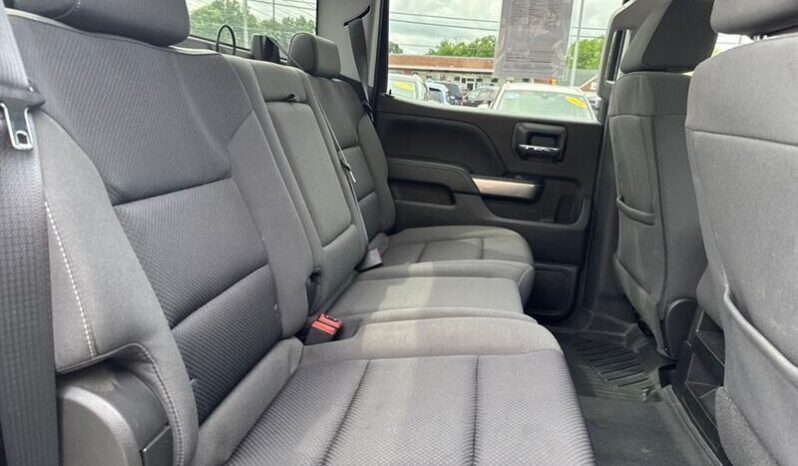 
								2018 Chevrolet Silverado 1500 LT LT1 full									