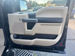 
										2015 Ford F-150 XLT full									