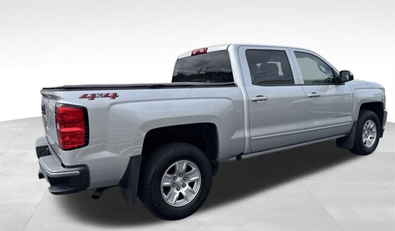 
								2018 Chevrolet Silverado 1500 LT LT1 full									