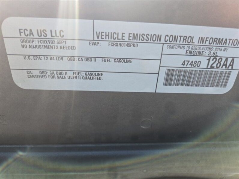 
								2015 Chrysler 300 Limited full									