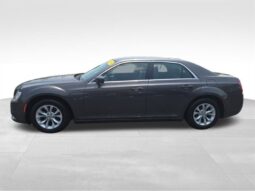 
										2015 Chrysler 300 Limited full									