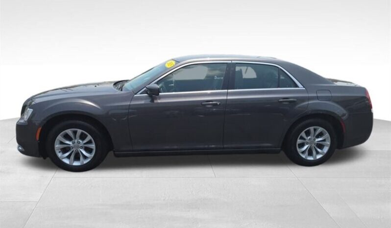 
								2015 Chrysler 300 Limited full									