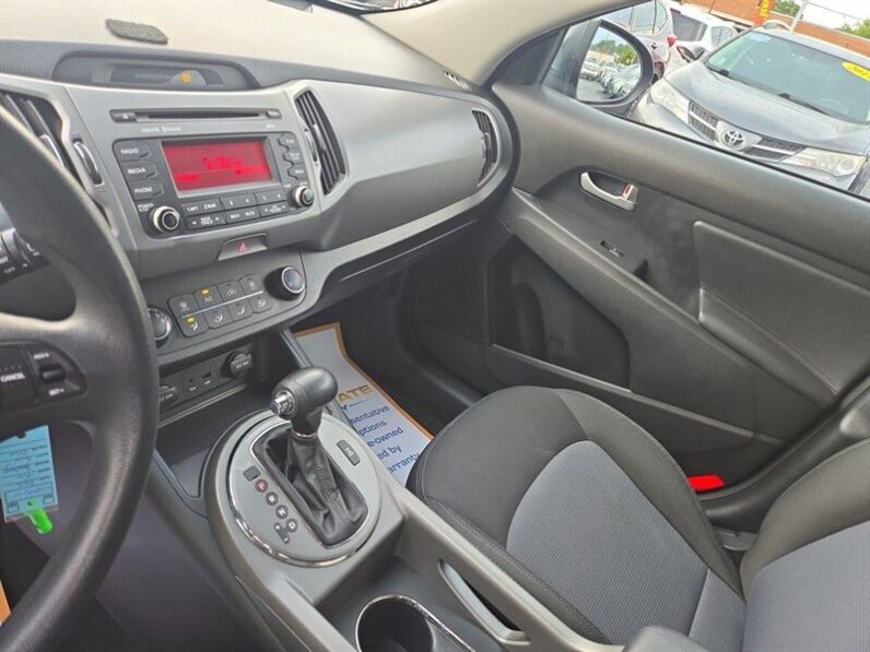 
								2015 Kia Sportage LX full									