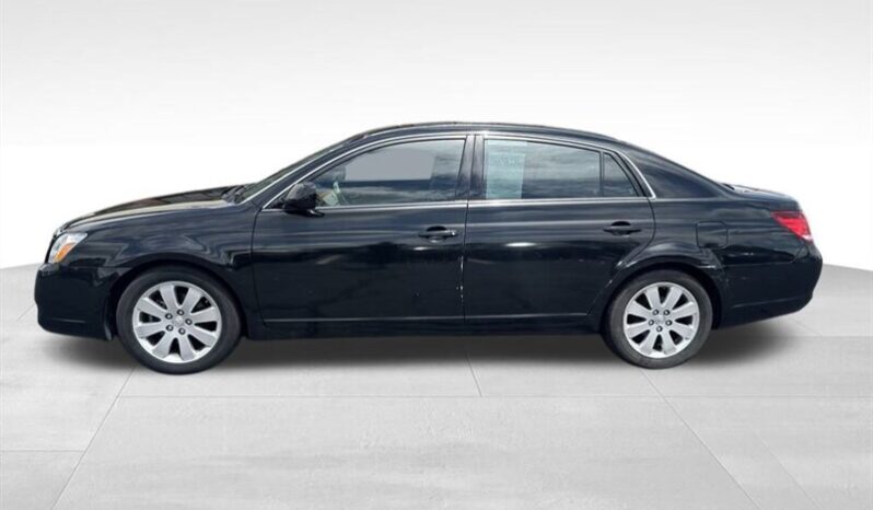 
								2006 Toyota Avalon XLS full									
