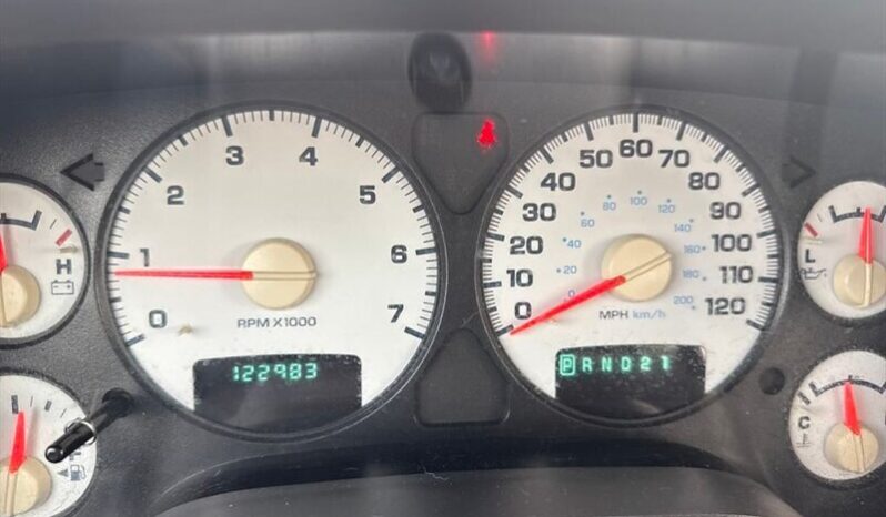 
								2005 Dodge Ram 1500 SLT full									